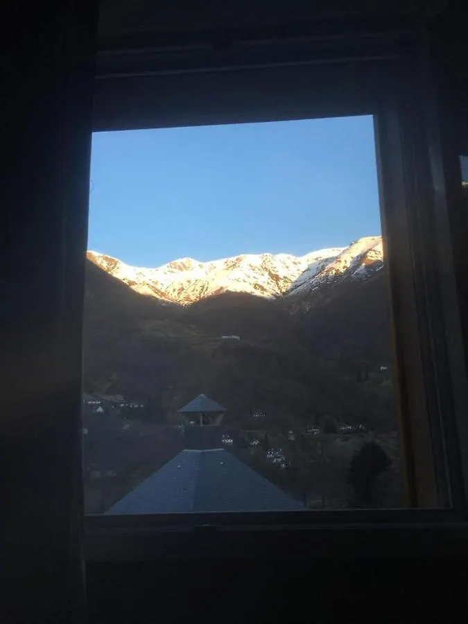 Appartement 4/6 Pers 38M2, Vue Montagne, Piscine Chauffee, 500M Centre Ville Cauterets 0*,